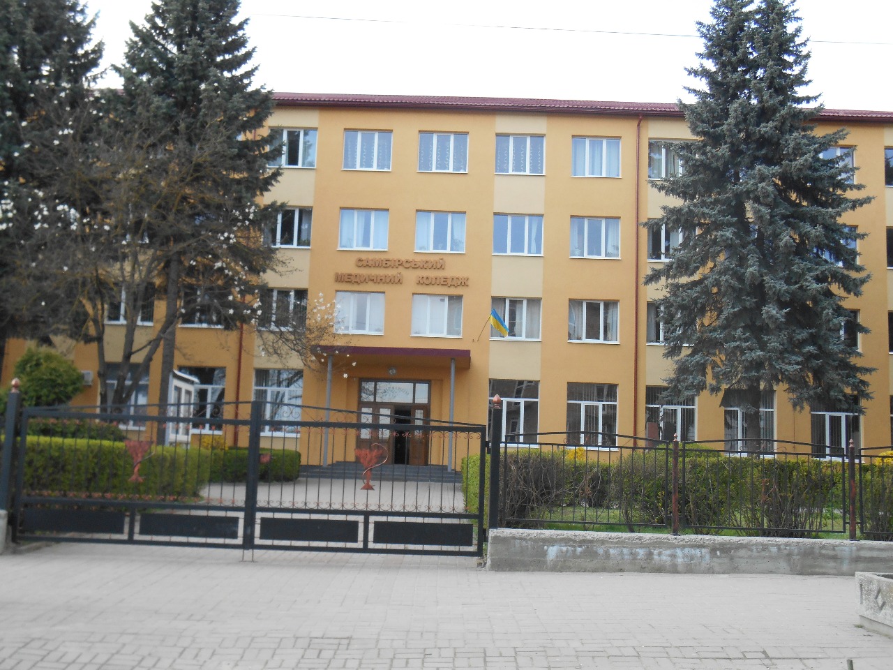 На Львівщині об'єднали три великі навчальні заклади