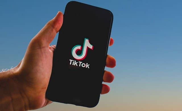 У США TikTok припинив роботу: 170 мільйонів користувачів втратили доступ до платформи