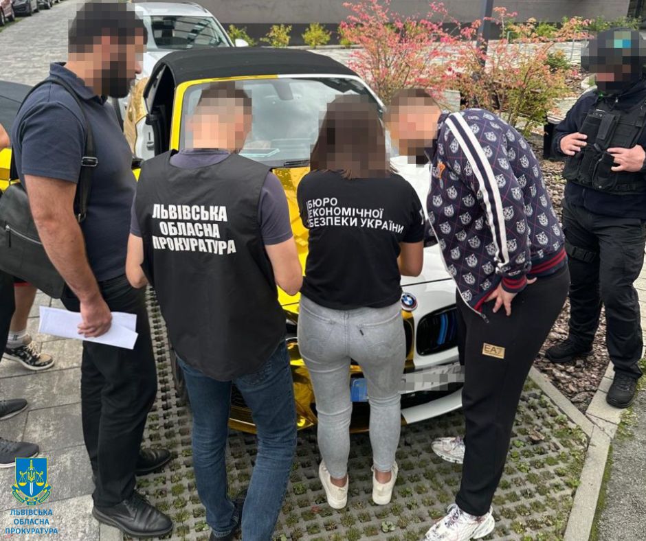 У Львові судитимуть шахраїв, які займалися збутом підробленої валюти