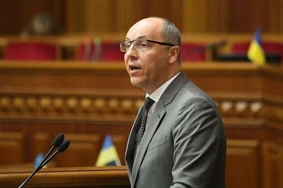 Петиція про присвоєння Парубію звання Героя України набрала голоси