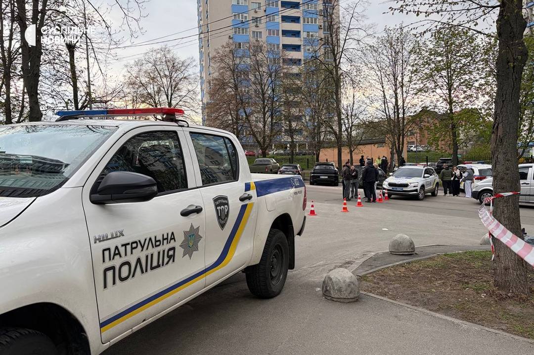«Ніколи не скажеш, що він якийсь бандюк»: сусіди розповіли про нападника зі стріляниною у Голосіївському районі