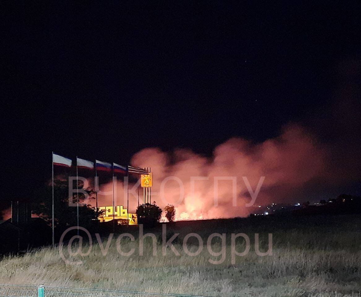 Вночі в Криму лунали вибухи у різних містах: що сталося (фото)