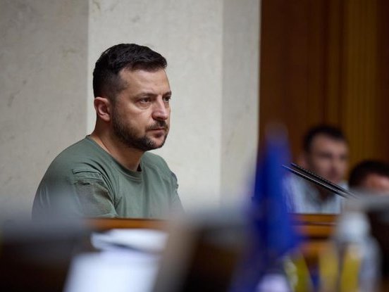 Зеленський провів нараду із українськими захисниками щодо теракту в Оленівці
