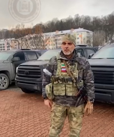 Кадирівці показали свою «перевалочну базу»
