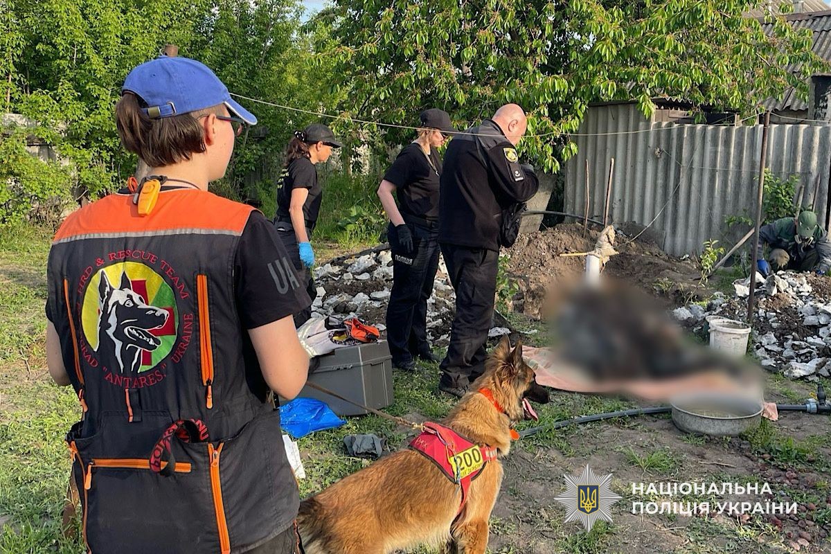 На Дніпропетровщині чоловіка підозрюють у вбивстві власної матері та переховуванню її тіла в бетоні