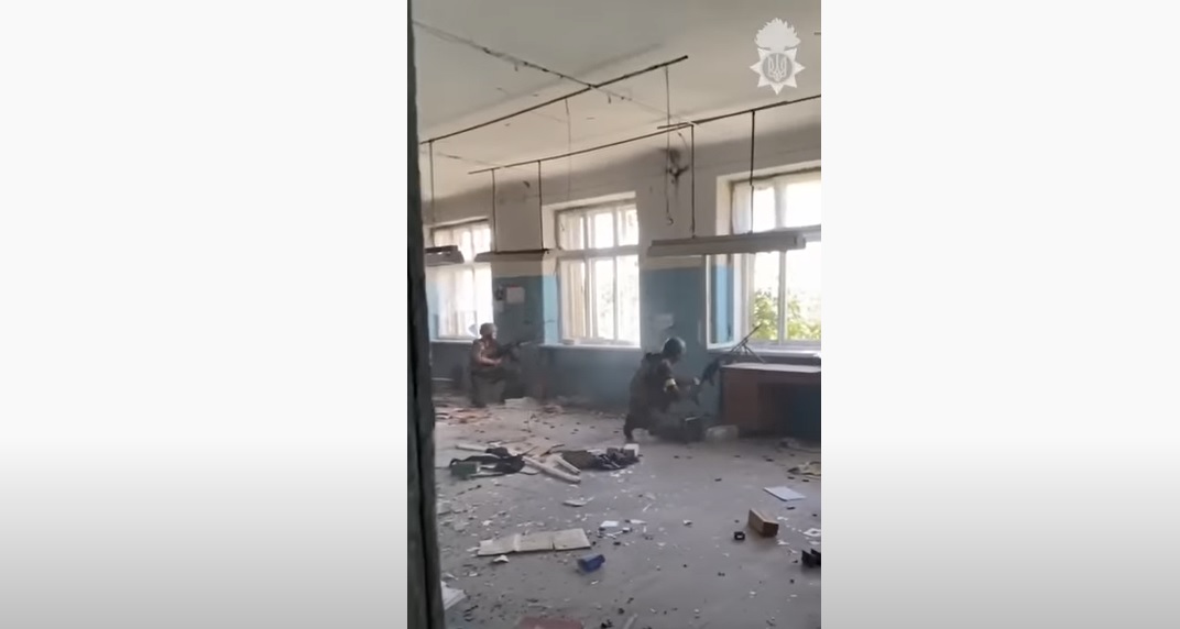 Реальний сєвєродонецький "контрстрайк: відеоуривок боїв