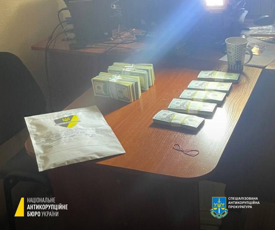 Прокурорів Офісу Генпрокурора зловили на одержанні хабаря у розмірі $170 тис: деталі