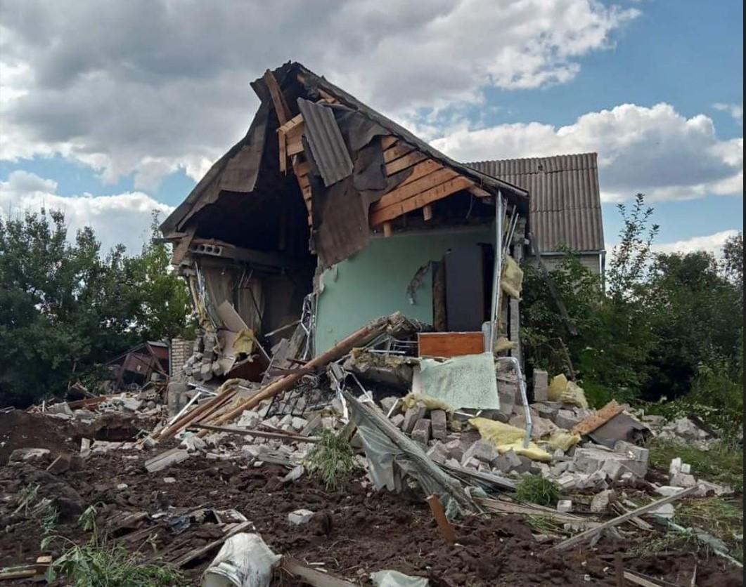 Обстріл Слов'янська. З-під завалів дістали тіла двох чоловіків