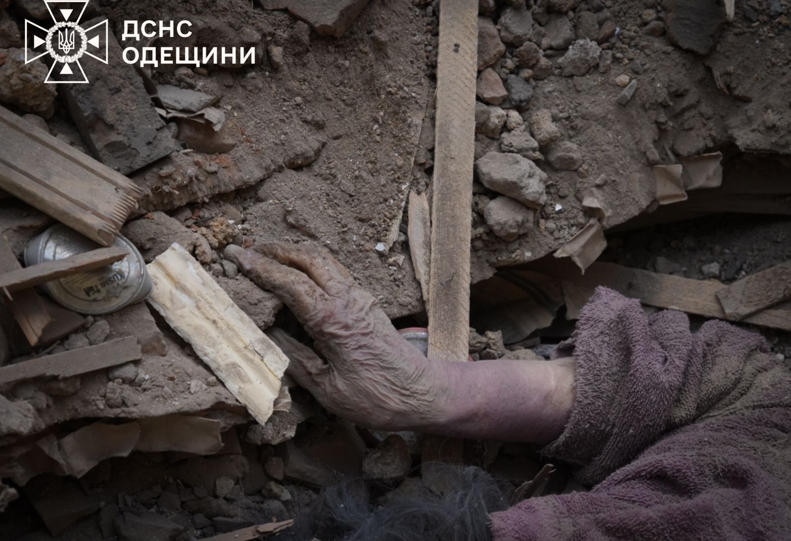 В Одесі завершили ліквідацію наслідків російської атаки: двоє людей загинуло