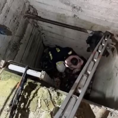 У селі на Львівщині молода жінка впала в 7-метрову яму
