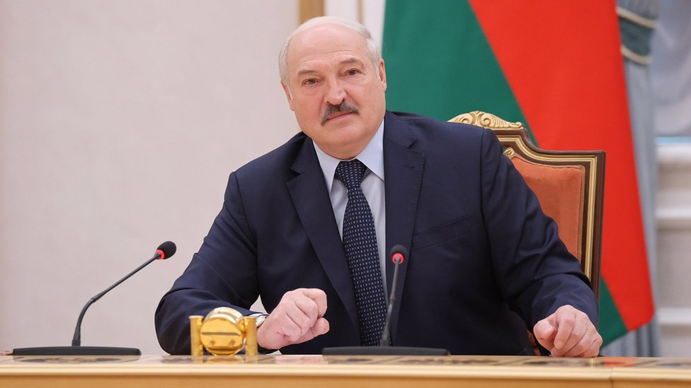 Лукашенко дав наказ створити оперативне командування на кордоні з Україною