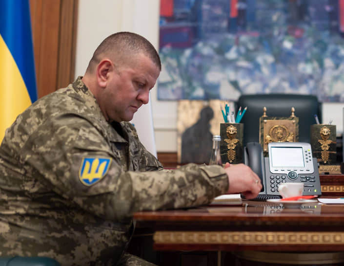 Залужний відмовився від участі у конференції НАТО навіть по відеозв'язку