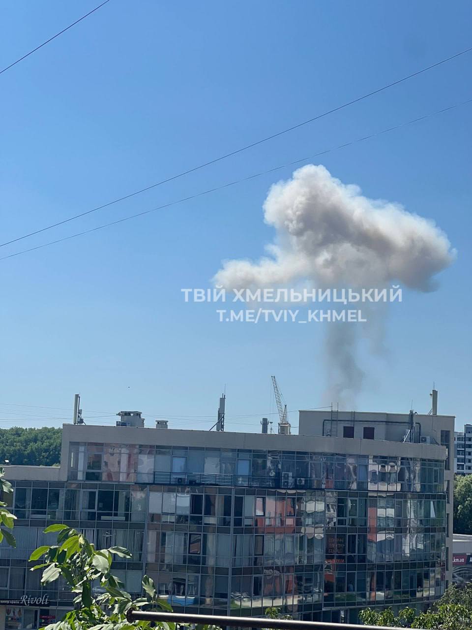 У Хмельницькому пролунали вибухи без повітряної тривоги: що відомо на цей час