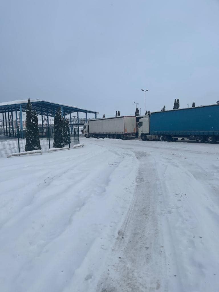 На під’їздах до кордонів із Польщею утворилися затори