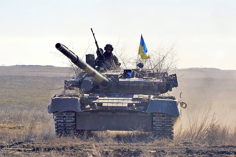 Українські військові ведуть бій на околиці Сум