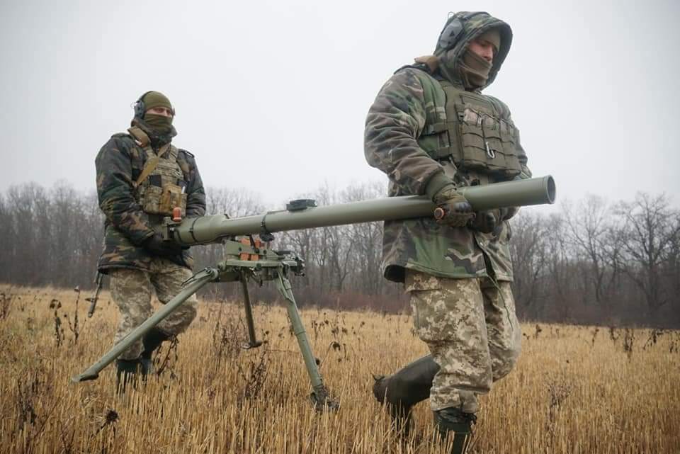 Ворог наступає на двох напрямках попри величезні втрати, - Генштаб