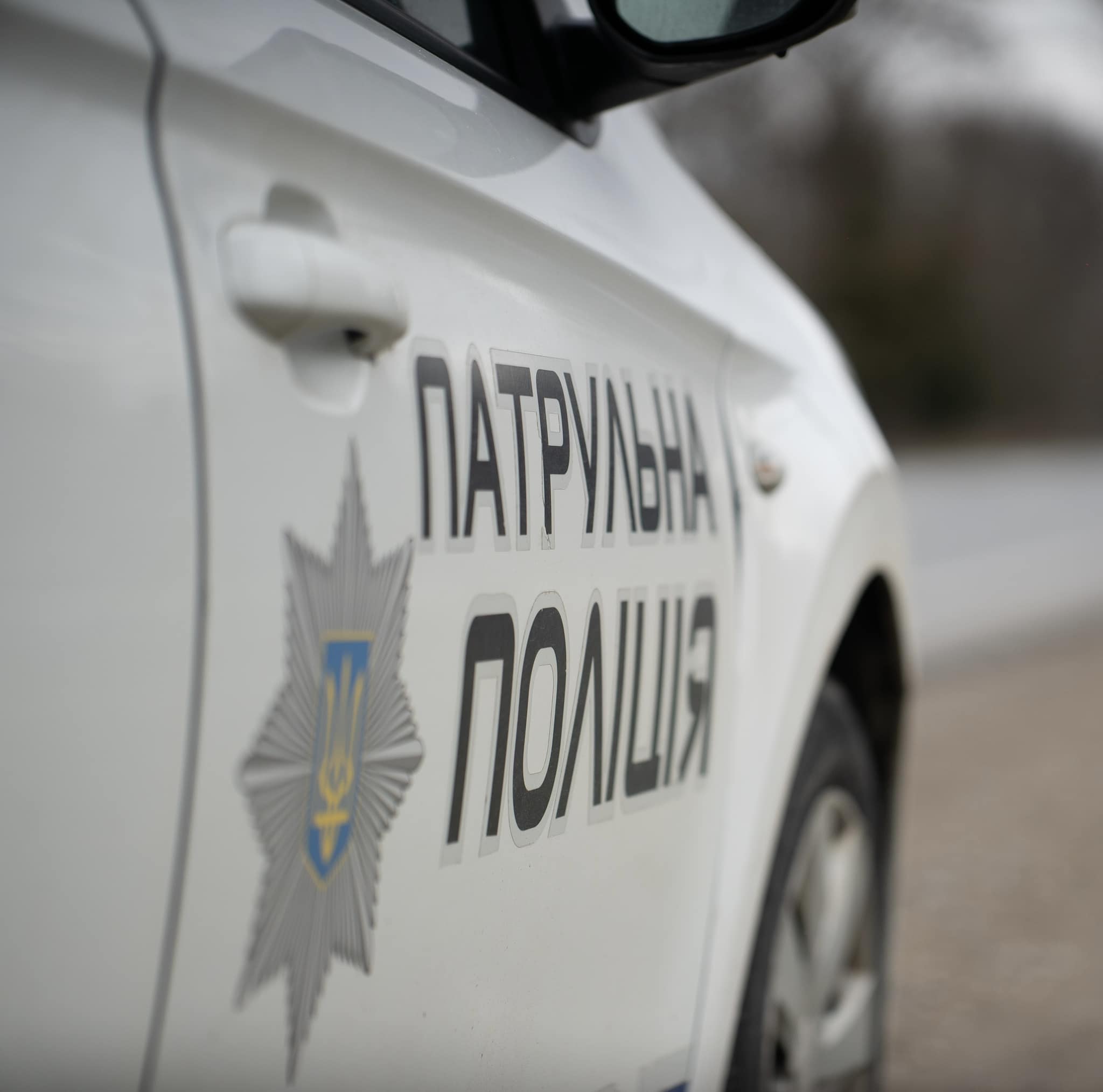 У стані сильного сп'яніння та без документів: В Івано-Франківську водій не впорався з керуванням