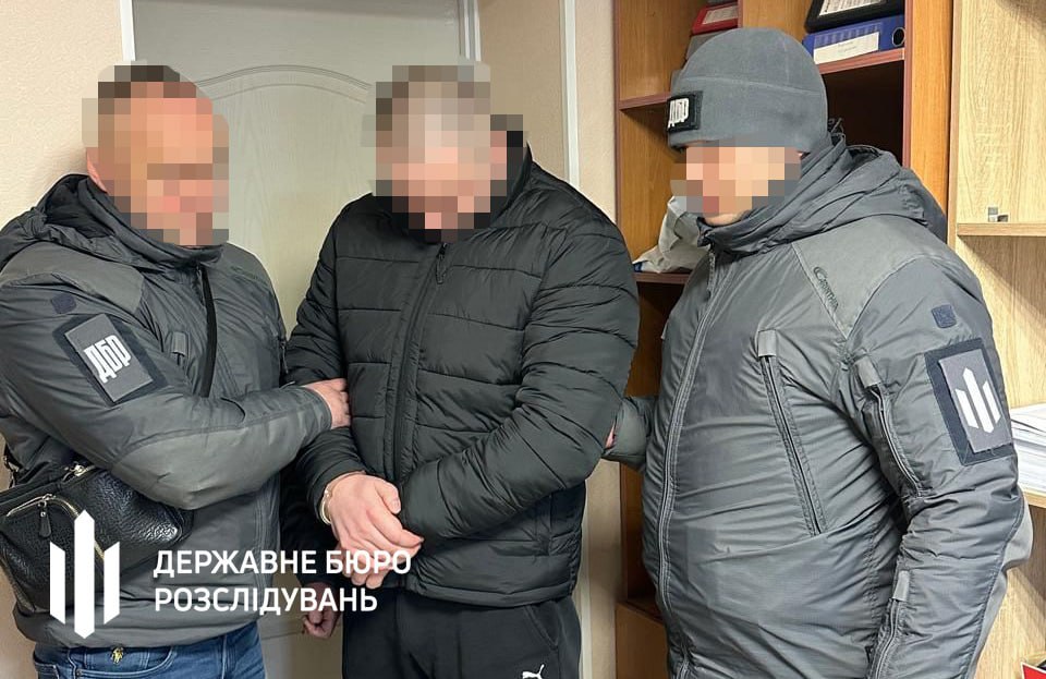 Посадовець військової частини заробив мільйон на підлеглих