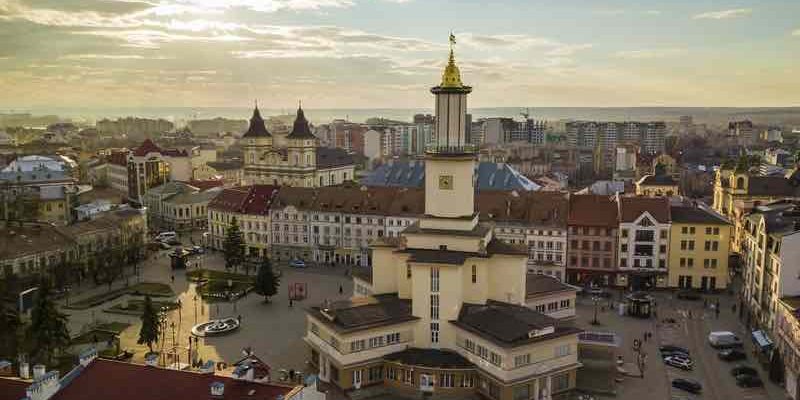 Івано-Франківськ відзначить 364-річчя: що запланували до Дня міста