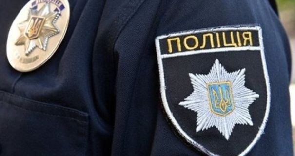 На Чернігівщині дівчата-підлітки танцювали під російську пісню на Алеї пам’яті загиблих Героїв