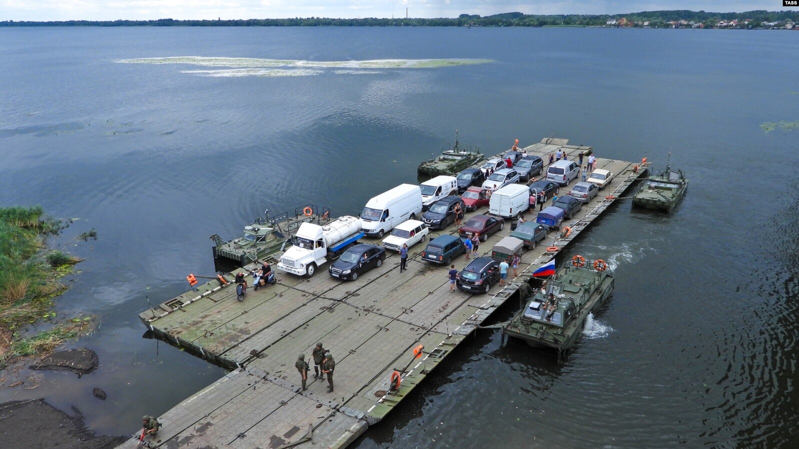 Окупанти відбирають катери і втікають із Запорізької області