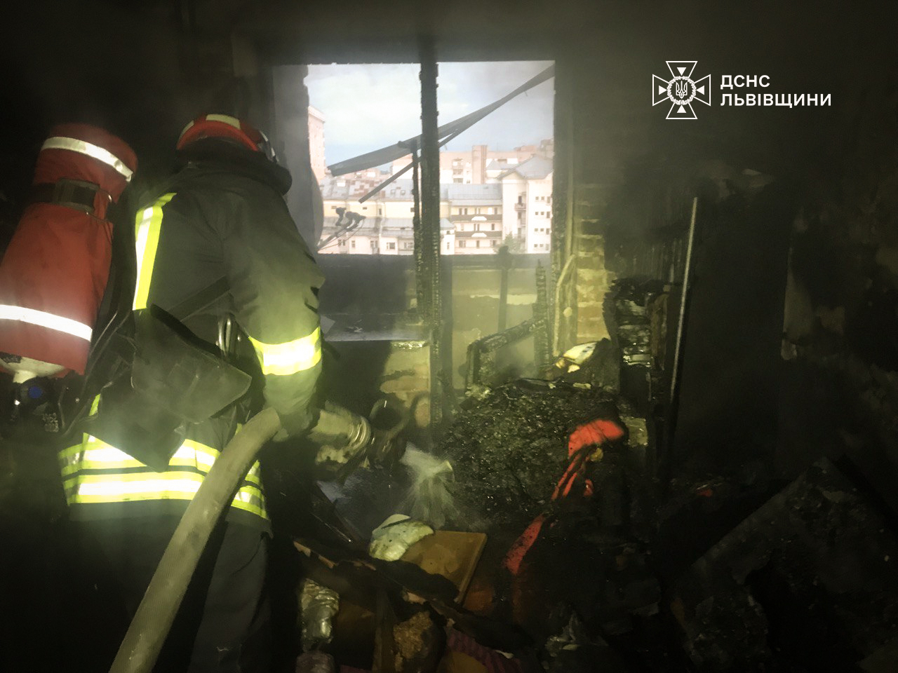 У Львові загорілася квартира в багатоповерхівці. У пожежі загинула жінка