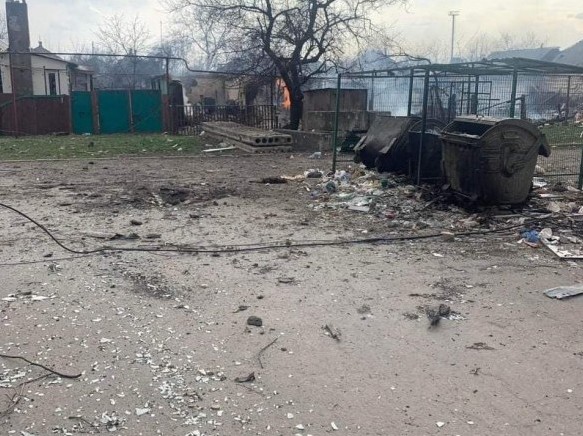 На Луганщині окупанти знищили ще три будинки в Золотому
