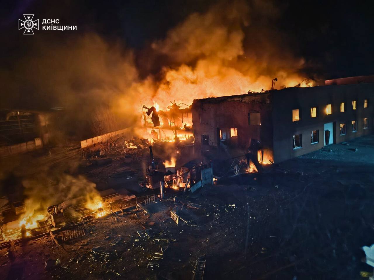 Нічні вибухи поблизу Києва: з'явилися перші фото