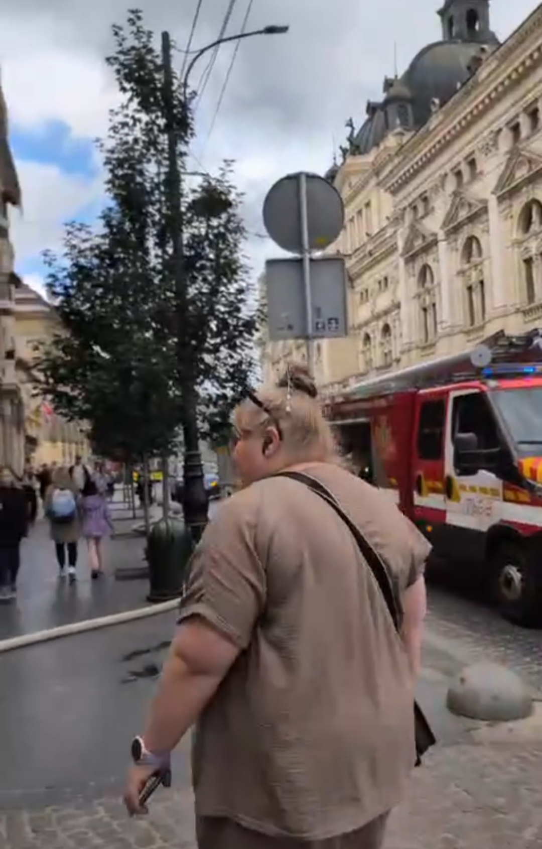 У центрі Львова спалахнула пожежа: Перше відео