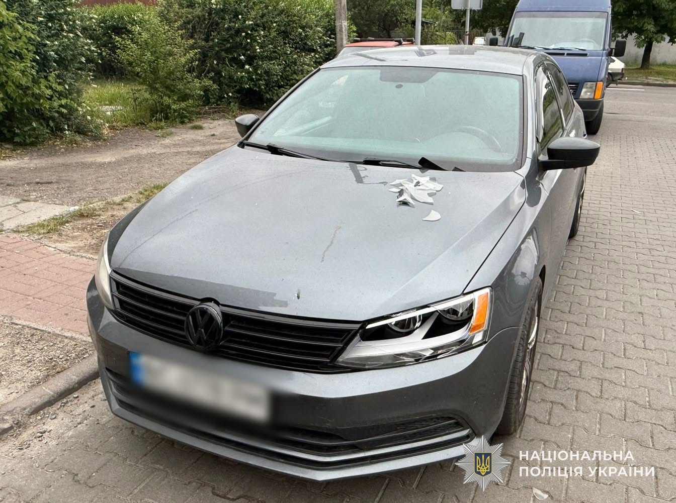 Побиття палицею та розтрощений Volkswagen у Львові: з'явилось фото зухвалого зловмисника