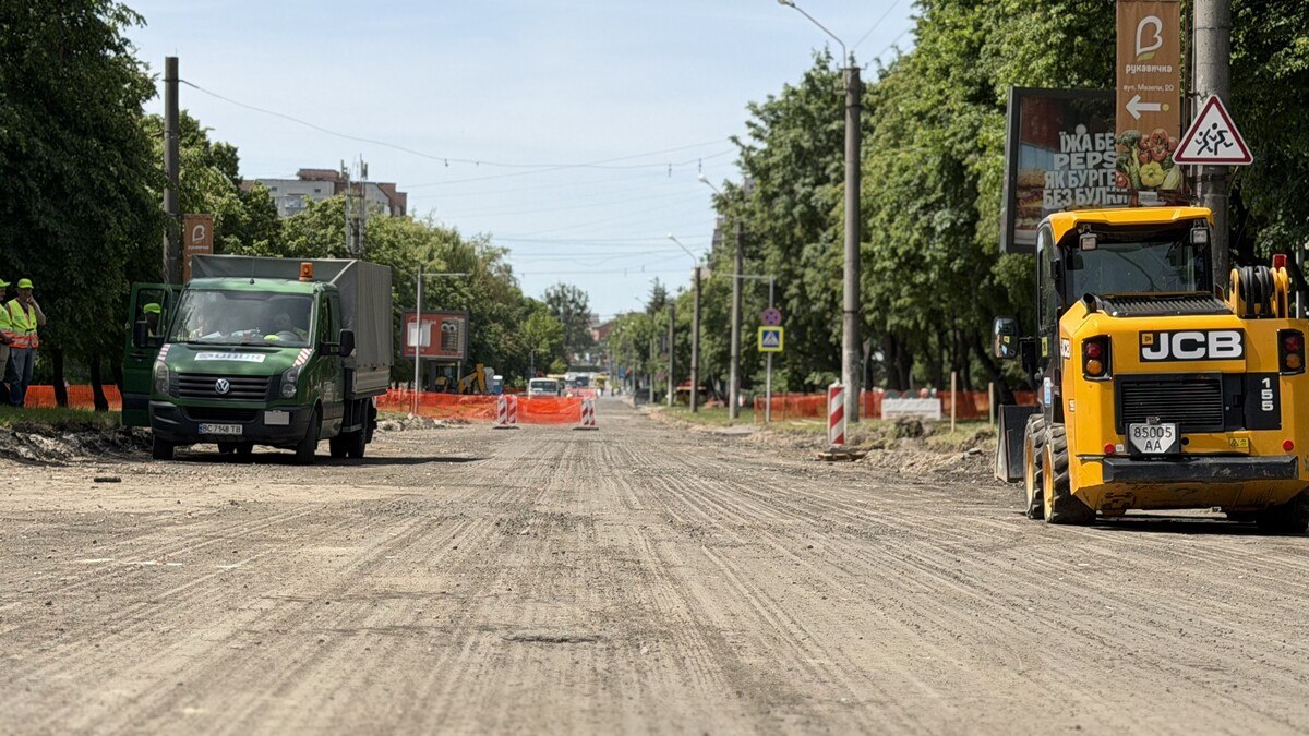 Реконструкція вулиці у Львові: як тепер курсують понад 10 автобусних маршрутів