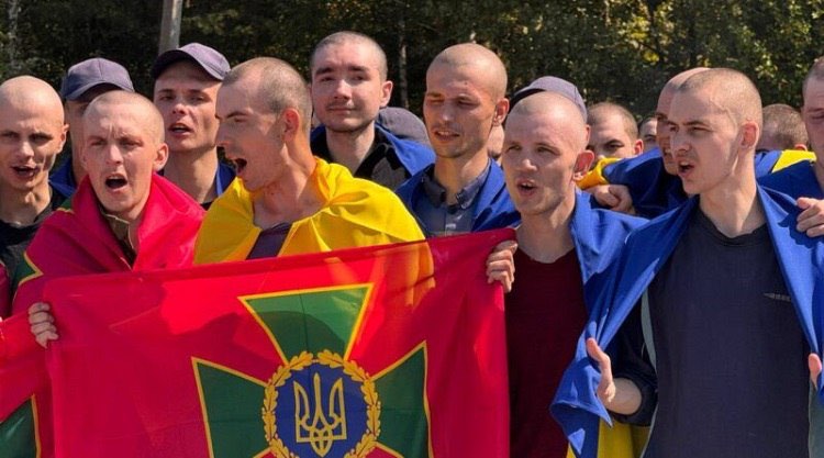 Серед тих, хто повернувся з полону,  солдат-строковик зі Львівщини Семен Фаль