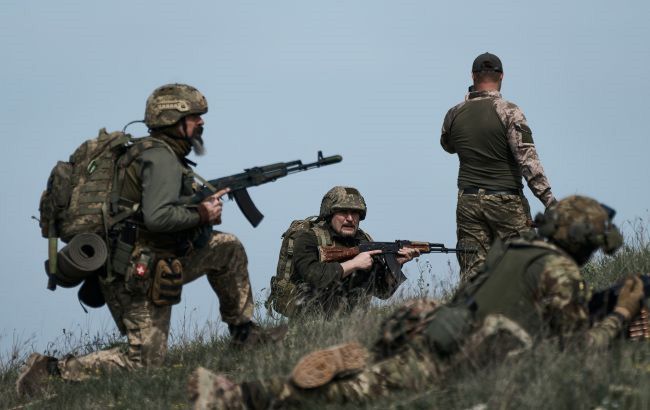 Чоловікам 60+ дозволили служити у війську: подробиці