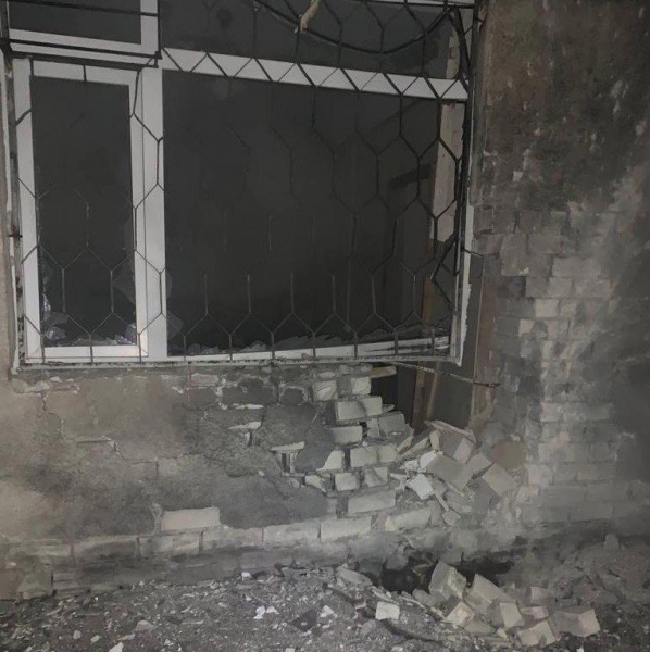 Росіяни обстріляли дитячу лікарню в Херсоні