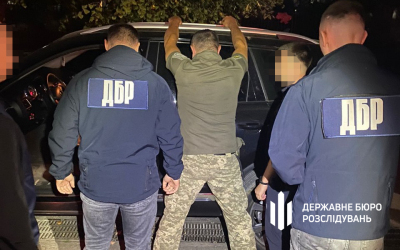 В Одесі викрили злочинну схему видачі "білих квитків" депутатам і їхнім родичам