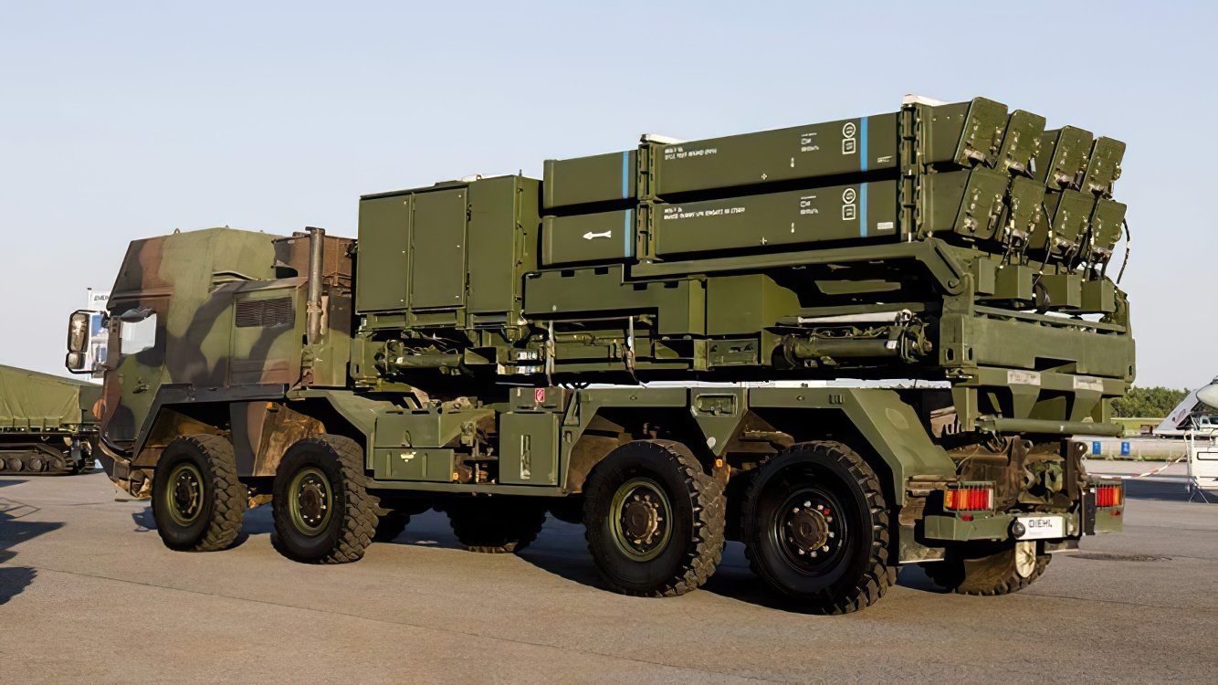 Подарунки від партнерів: IRIS-T, F-16, навчання пілотів та нові пакети допомоги. Оновлено