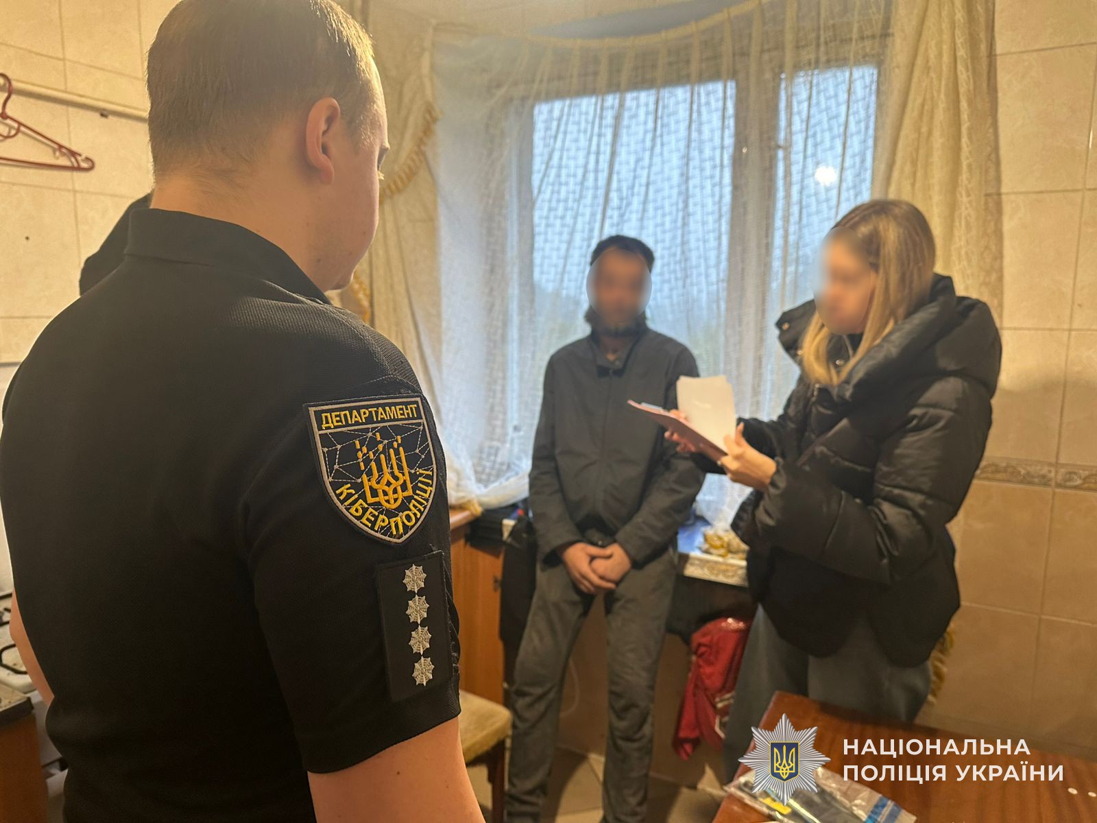 На Львівщині шахраї ошукали клієнтів банку на понад 800 тисяч гривень