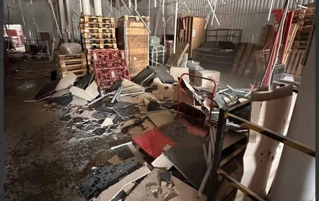 Удар РФ по Чугуєву на Харківщині: пошкоджено відділення «Нової пошти» (фото)