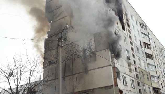 На Харківщині рятувальники ліквідовували наслідки ворожих бомбардувань, є загиблі й поранені