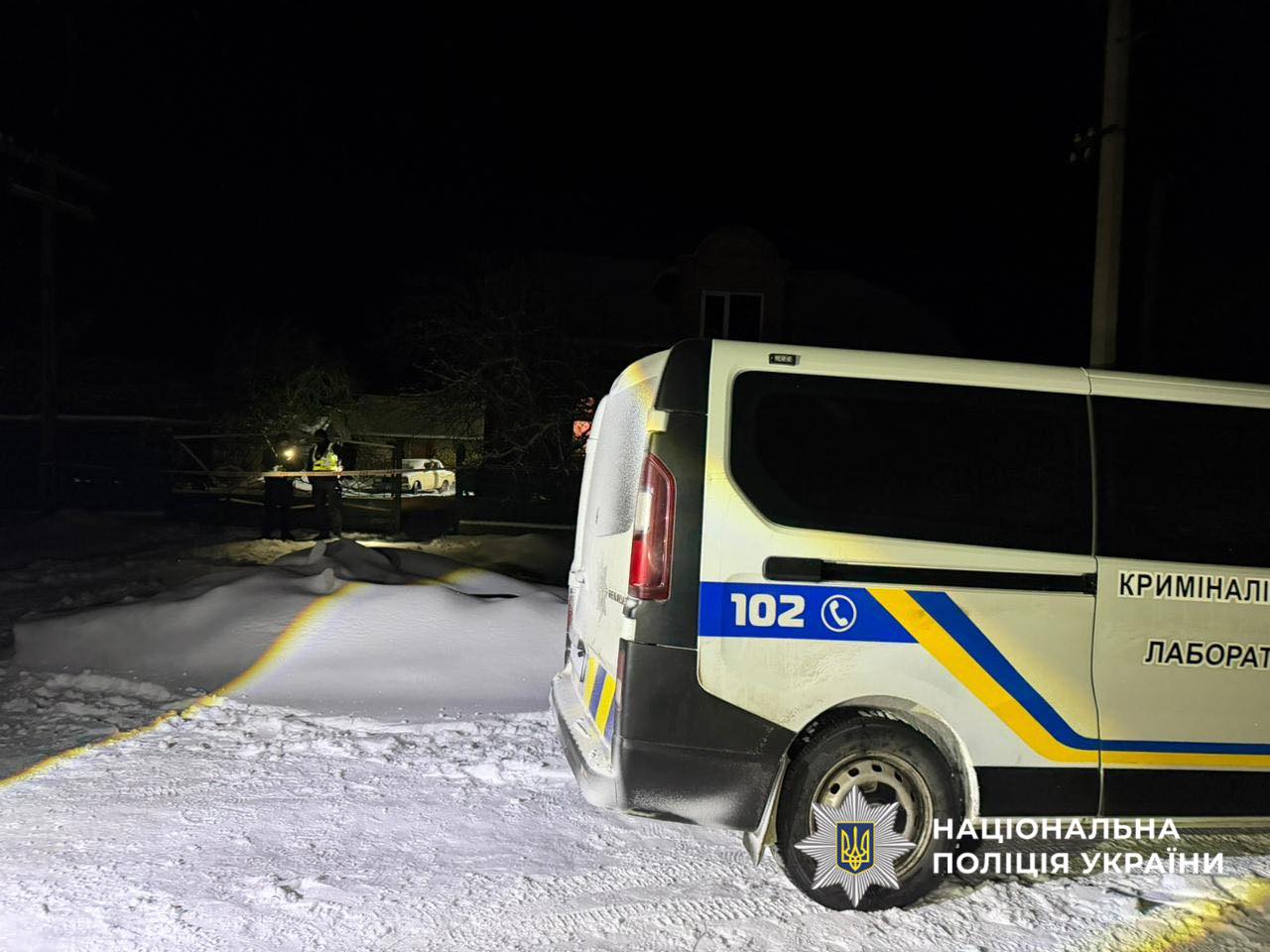 Вбивство дітей та самогубство батька на Львівщині: поліція заявила про допит матері