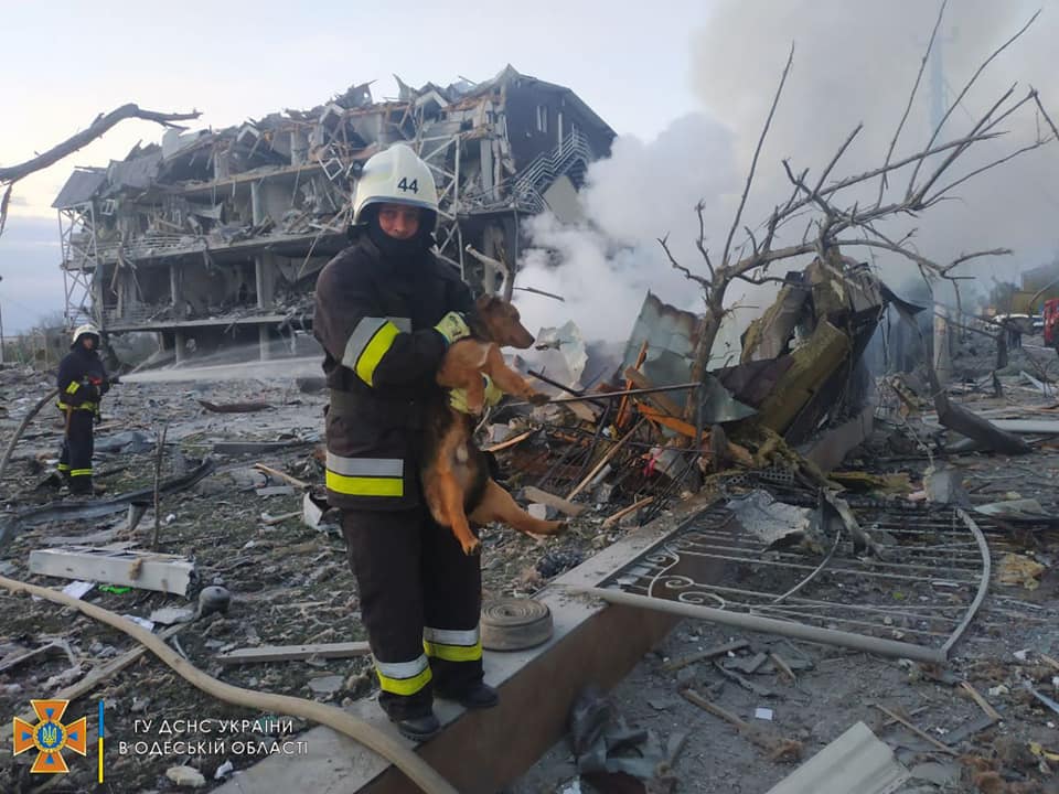 100 днів війни: майже 9,5 тисяч пожеж і близько 2 млн евакуйованих українців