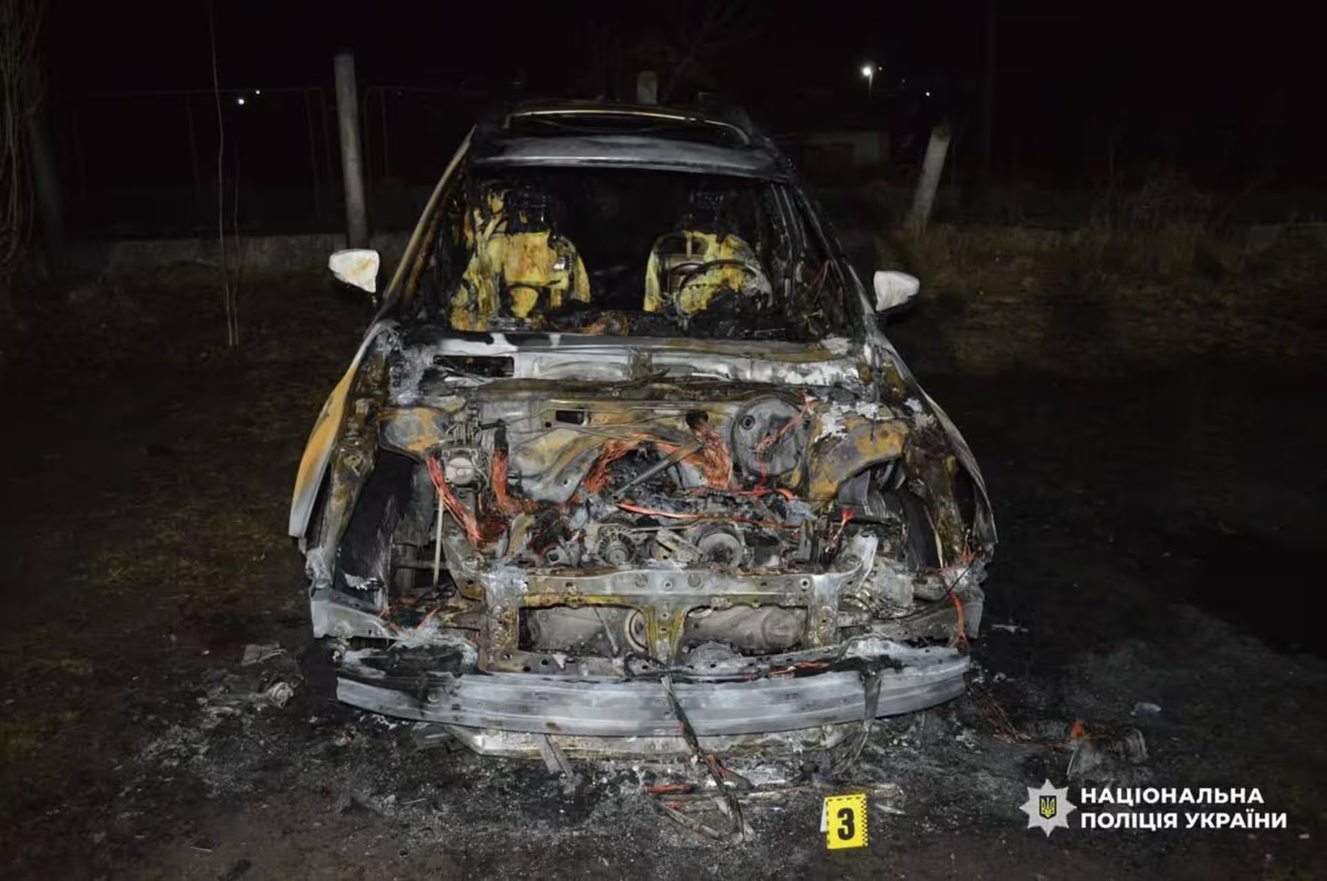 На Львівщині підлітки палили авто на замовлення Росії