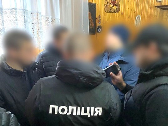 На Львівщині затримали чотирьох мешканців: допомагали ухилянтам перетнути кордон