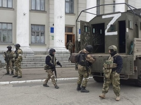 Росіяни перетягують сили з півдня на схід,−Гуменюк