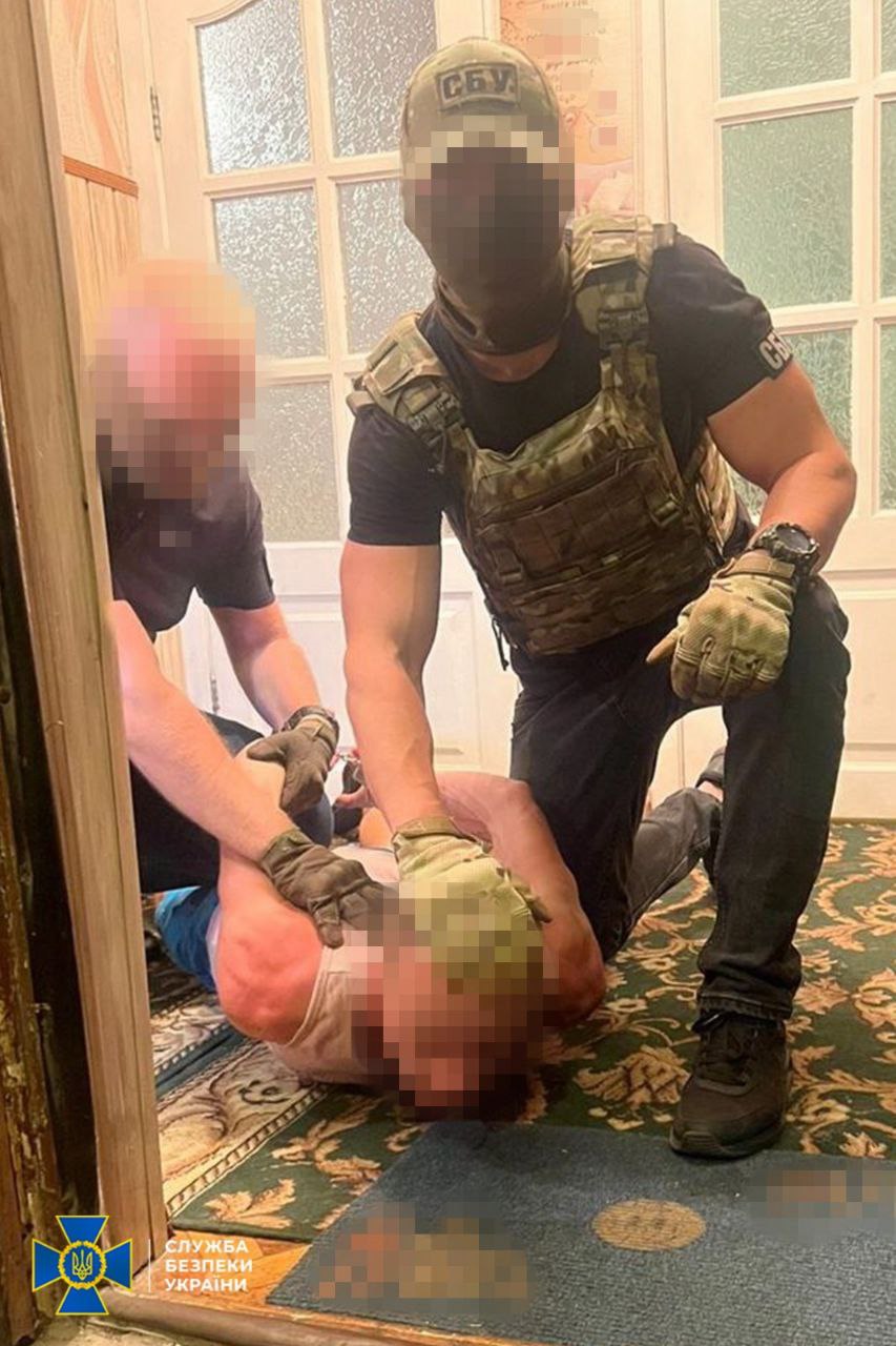 У Києві затримано диверсанта РФ, який підпалив релейну шафу Укрзалізниці