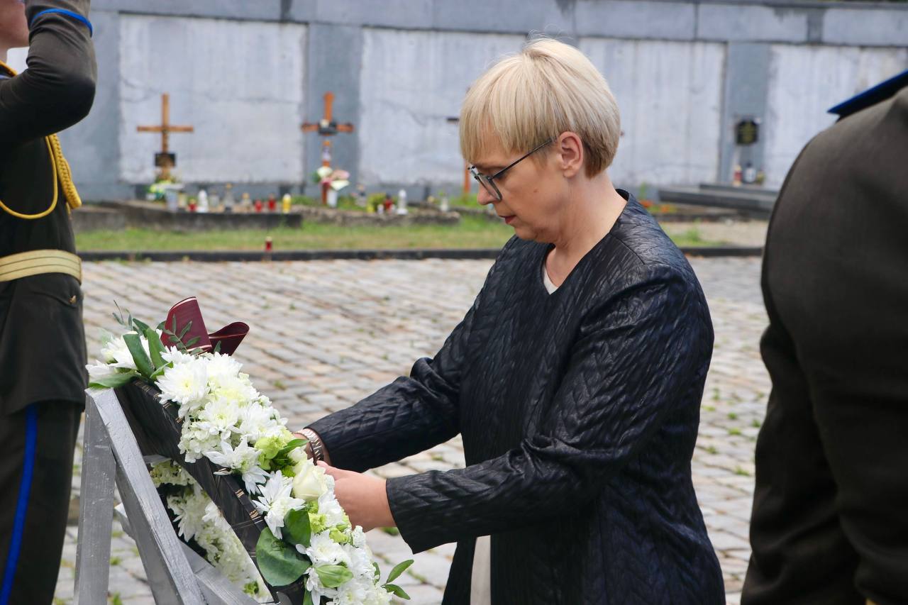 До Львова вперше з візитом прибула президентка Словенії
