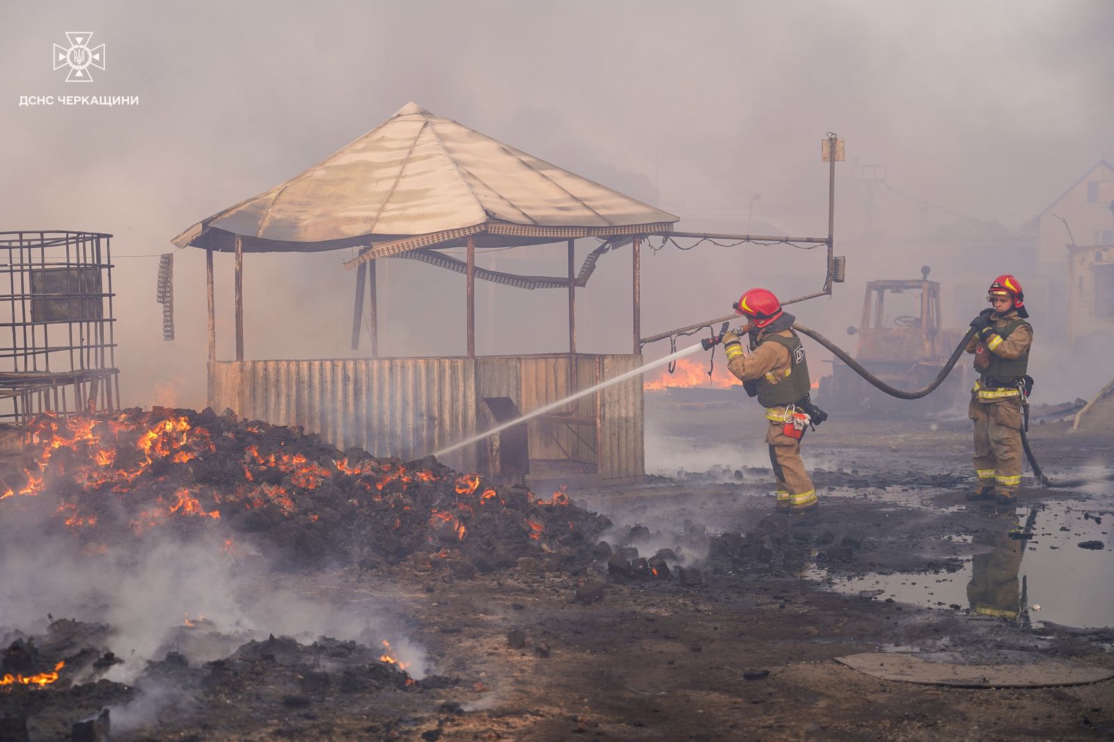 У ДСНС показали наслідки російської атаки по Черкасах