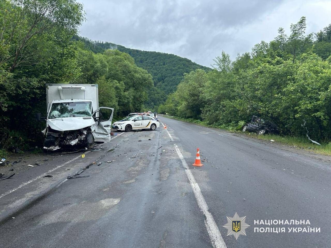 Мокра дорога не пробачила помилки: підліток загинув у страшній автотрощі на Закарпатті