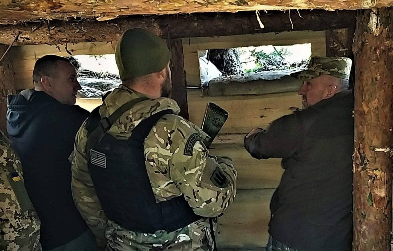 Українські військові посилюють оборону Києва