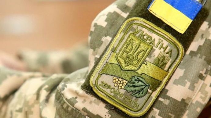 Доба на Донбасі: 14 обстрілів, поранений український захисник